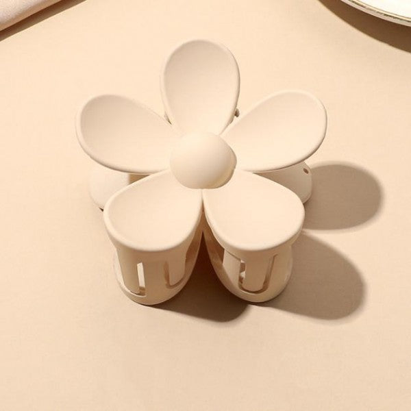 MF Plucked Petal Flower Clip