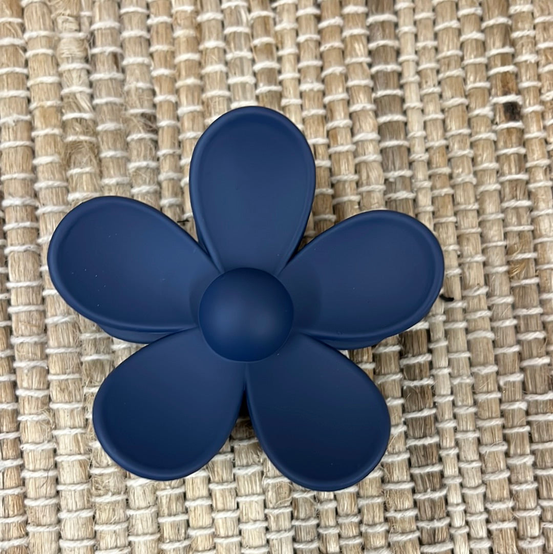 MF Plucked Petal Flower Clip