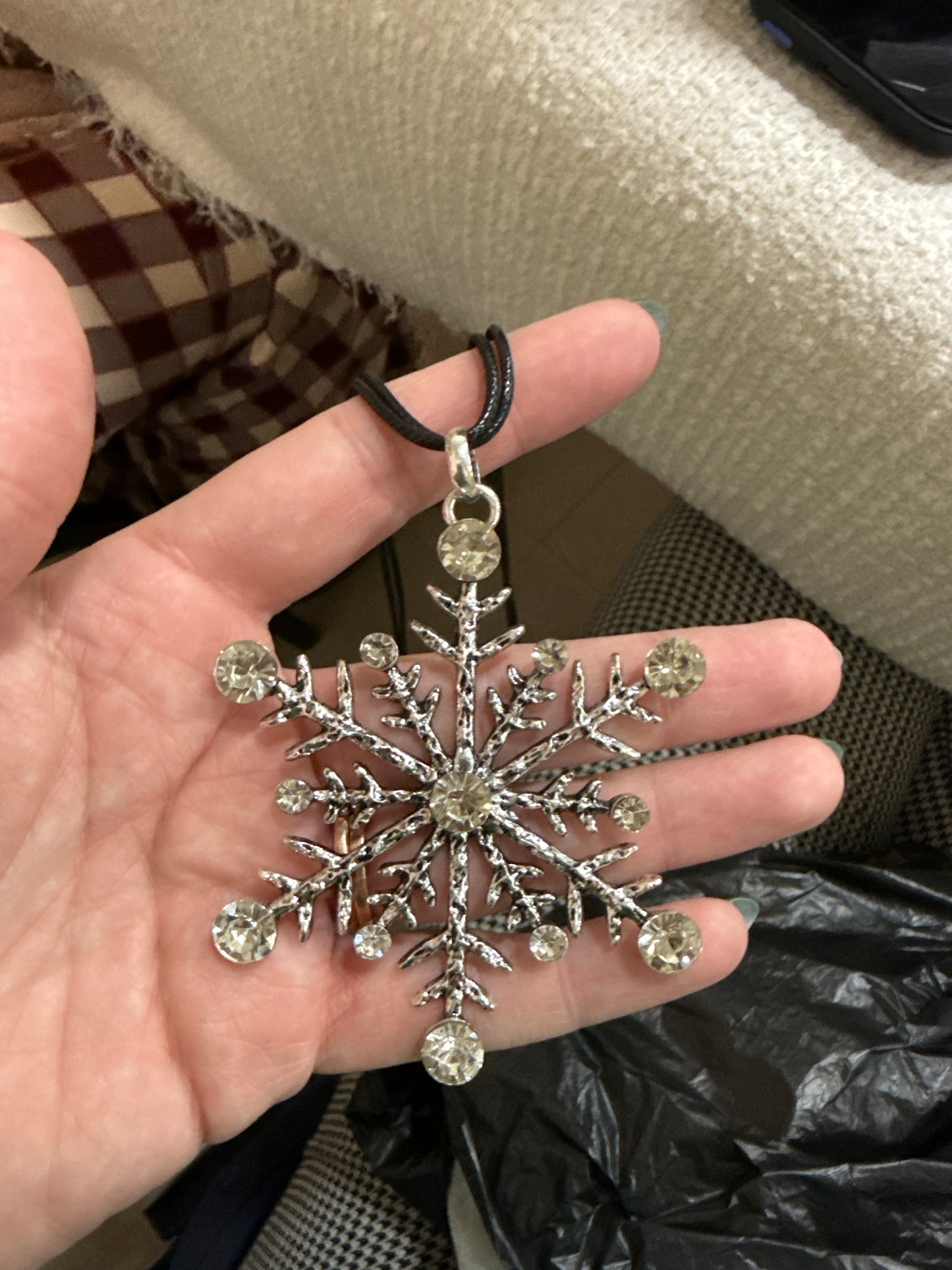 Tree & snowflake necklace