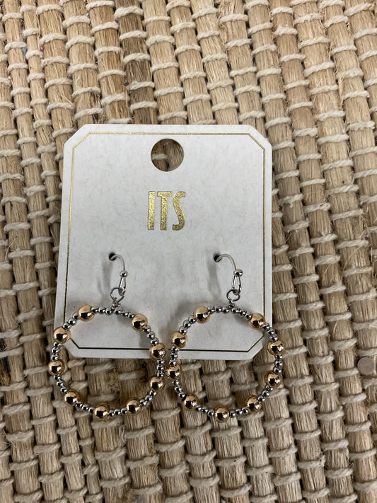 Small Circle Beaded Earrings