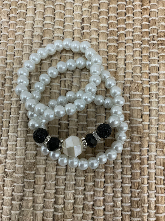 Set 3 Pearls Bracelets